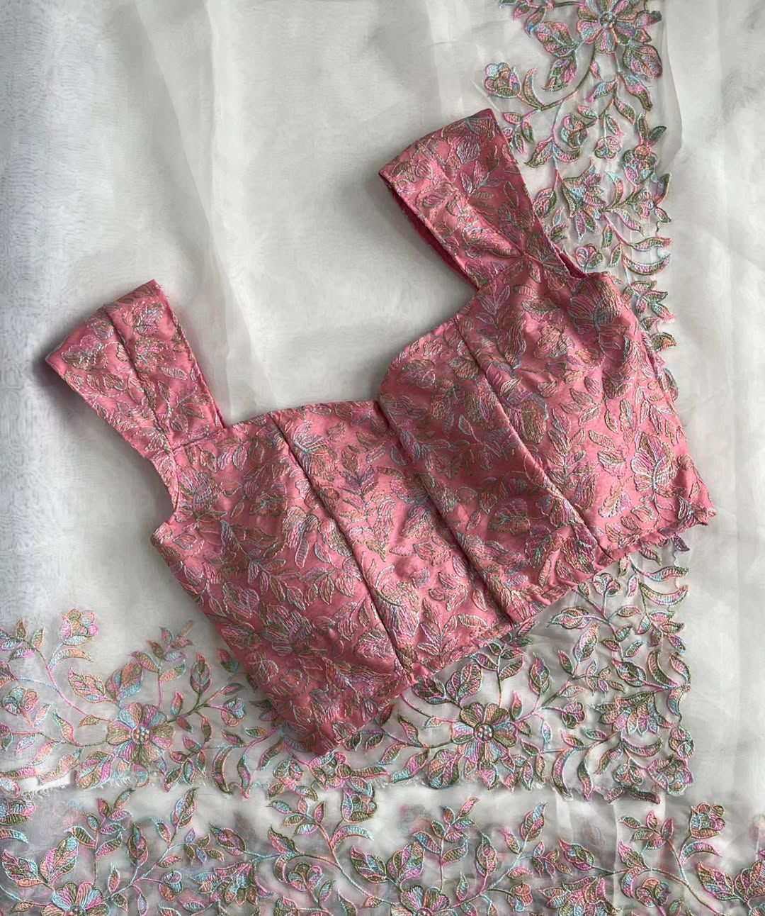 Organza Embroidered Saree Set ā Rich Panel Cut Work Edition