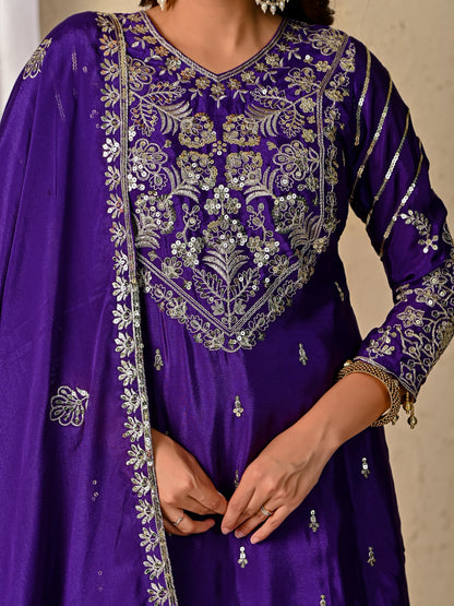 Chinnon Silk Embroidered Lehenga Set – Fully Stitched
